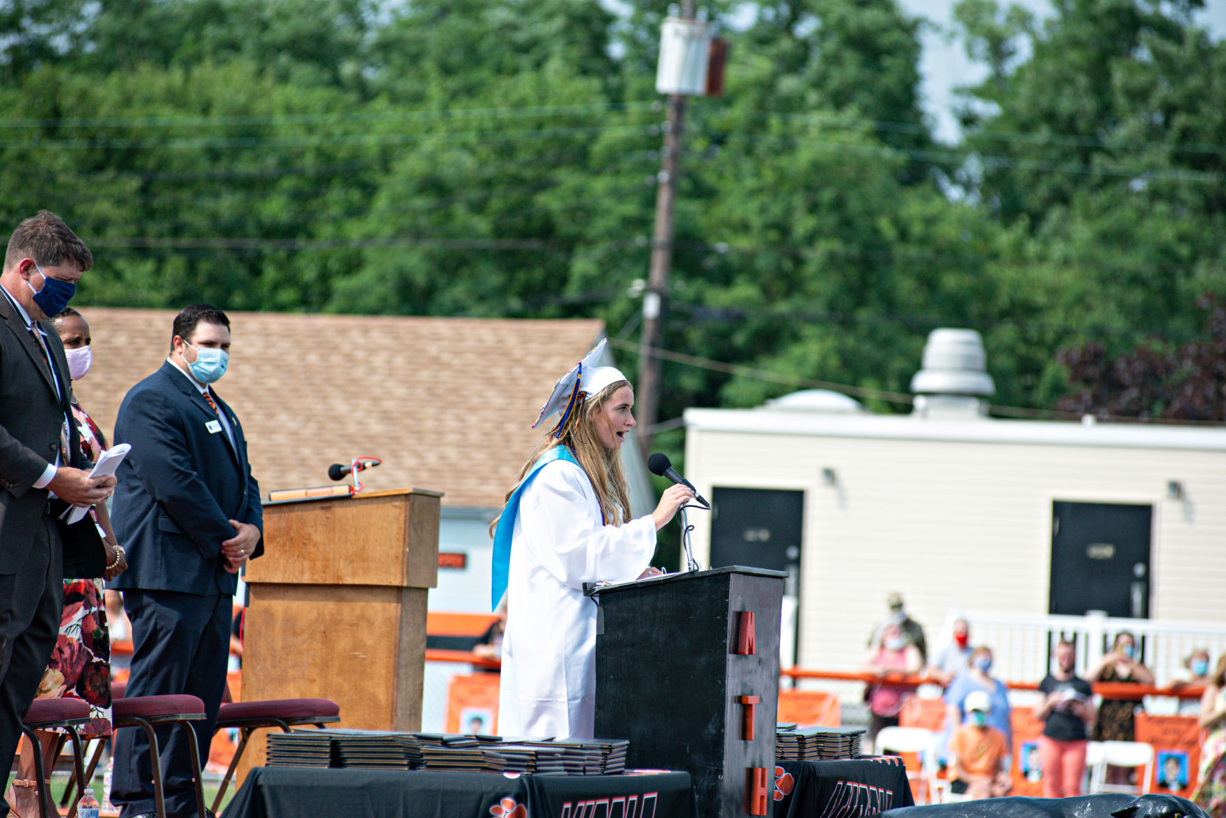 070820_nws_middlegrad